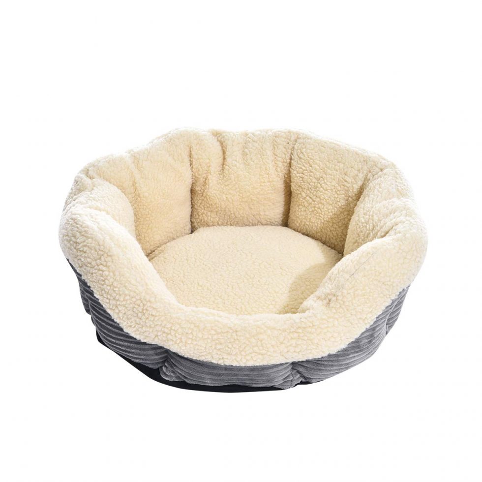 5 of the Very Best Self Warming Pet Beds Check What's Best